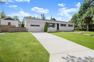 12530 SW Brookside Ave, Portland, OR 97223 - Photo 21