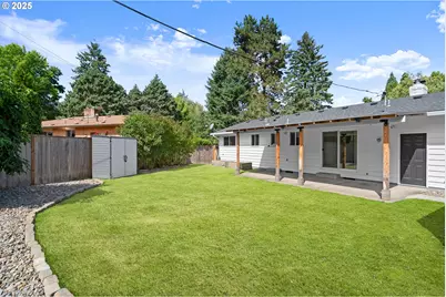 12530 SW Brookside Ave, Portland, OR 97223 - Photo 17