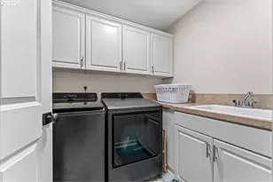 9385 SE Hamilton Ln, Happy Valley, OR 97086 - Photo 29