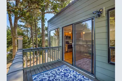 525 Heceta Pl, Hammond, OR 97121 - Photo 11