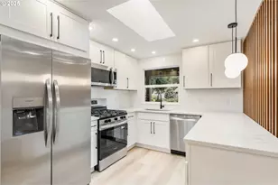 6050 Fernbrook St, Lake Oswego, OR 97035 - Photo 9