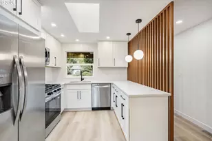 6050 Fernbrook St, Lake Oswego, OR 97035 - Photo 9