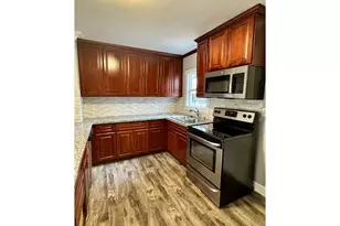 8241 SE Raymond Ct, Portland, OR 97266 - Photo 11