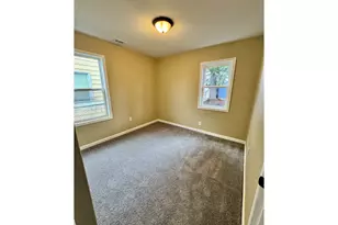 8241 SE Raymond Ct, Portland, OR 97266 - Photo 7