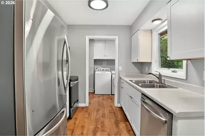 16184 Lake Forest Blvd, Lake Oswego, OR 97035 - Photo 11