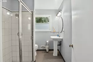 16184 Lake Forest Blvd, Lake Oswego, OR 97035 - Photo 13