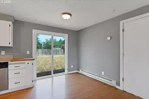 1535 W Oak St, Lebanon, OR 97355 - Photo 11