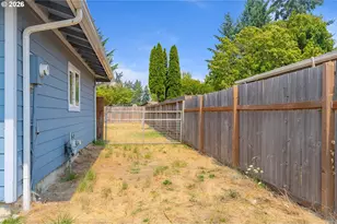 1535 W Oak St, Lebanon, OR 97355 - Photo 3
