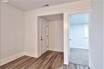 774 SE 18th St, Salem, OR 97301 - Photo 11