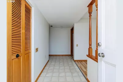 16205 SW King Charles Ave, King City, OR 97224 - Photo 5