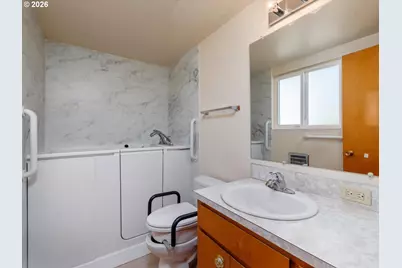 16205 SW King Charles Ave, King City, OR 97224 - Photo 17