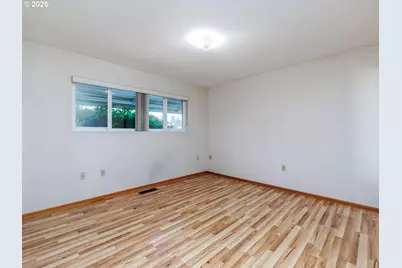 16205 SW King Charles Ave, King City, OR 97224 - Photo 15
