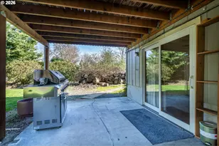 8205 SW Laurel St, Portland, OR 97225 - Photo 27