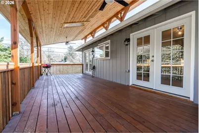 8205 SW Laurel St, Portland, OR 97225 - Photo 29