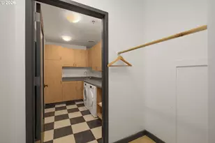 420 NW 11th Ave, Portland, OR 97209 - Photo 37