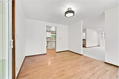 2030 SE Paloma Dr, Gresham, OR 97080 - Photo 13
