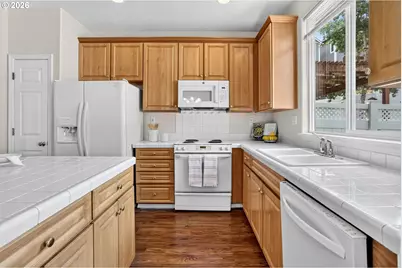 20452 Hoodview Ave, West Linn, OR 97068 - Photo 13