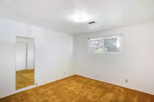 184 E Hatton Ave, Eugene, OR 97404 - Photo 15