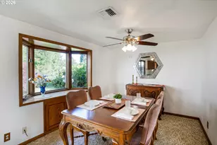 184 E Hatton Ave, Eugene, OR 97404 - Photo 11
