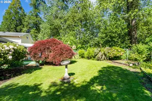 184 E Hatton Ave, Eugene, OR 97404 - Photo 29