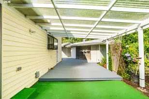 184 E Hatton Ave, Eugene, OR 97404 - Photo 33