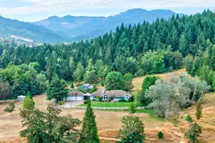 2929 Little River Rd, Glide, OR 97443 - Photo 11