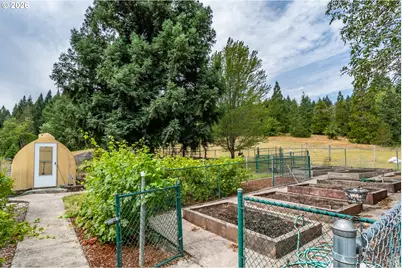 2929 Little River Rd, Glide, OR 97443 - Photo 41