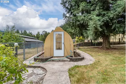 2929 Little River Rd, Glide, OR 97443 - Photo 25