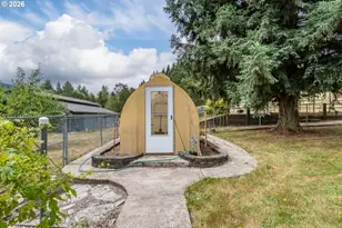 2929 Little River Rd, Glide, OR 97443 - Photo 25