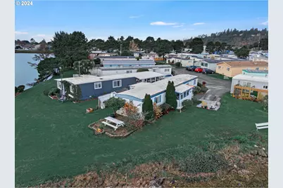 955 NE Mill St, Waldport, OR 97394 - Photo 5