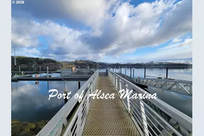 955 NE Mill St, Waldport, OR 97394 - Photo 33