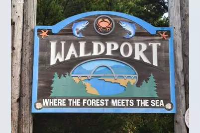 955 NE Mill St, Waldport, OR 97394 - Photo 29