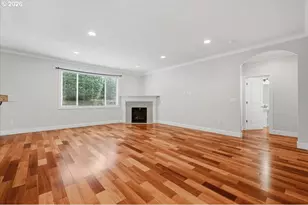 12647 SW 21st Ct, Lake Oswego, OR 97035 - Photo 11