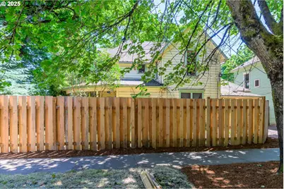 490 W 4th Ave, Eugene, OR 97401 - Photo 3