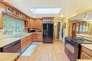 1121 Yeust Rd, Azalea, OR 97410 - Photo 7