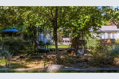 1121 Yeust Rd, Azalea, OR 97410 - Photo 27