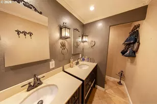 1121 Yeust Rd, Azalea, OR 97410 - Photo 19