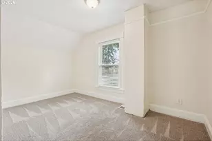 7427 SE Woodstock Blvd, Portland, OR 97206 - Photo 25