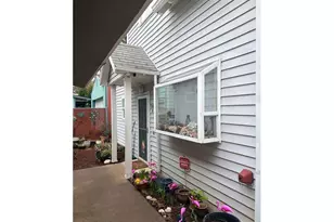 7427 SE Woodstock Blvd, Portland, OR 97206 - Photo 35