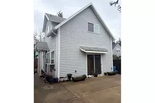 7427 SE Woodstock Blvd, Portland, OR 97206 - Photo 41