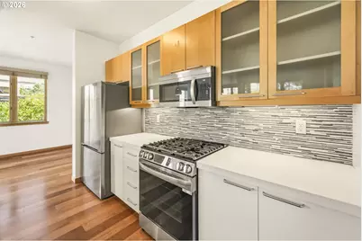 1030 NW Johnson St #321, Portland, OR 97209 - Photo 13