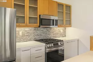 1030 NW Johnson St, Portland, OR 97209 - Photo 15