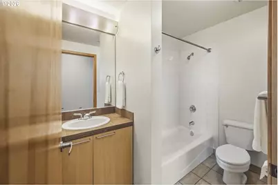 1030 NW Johnson St #321, Portland, OR 97209 - Photo 25
