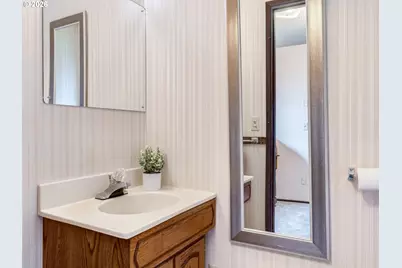 10010 NW 15th Ave, Vancouver, WA 98685 - Photo 33