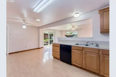 10010 NW 15th Ave, Vancouver, WA 98685 - Photo 17