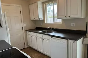 3636 Virginia Ave, Springfield, OR 97478 - Photo 9