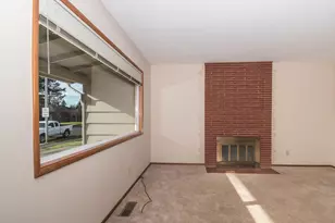 17005 SE Alder St, Portland, OR 97233 - Photo 7