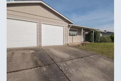 17005 SE Alder St, Portland, OR 97233 - Photo 3