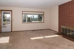 17005 SE Alder St, Portland, OR 97233 - Photo 5