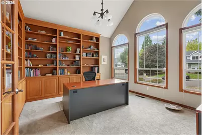 12504 Shelby Ct, Lake Oswego, OR 97035 - Photo 21